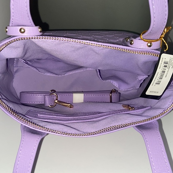 💟 BEBE Clarita Emboss Dome Purse💟 - Picture 4 of 5